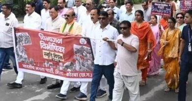 लखनलाल और गोपाल मोदी की अगुवाई में भाजपा की मौन रैली, विभाजन विभीषिका के शहीदों को नमन